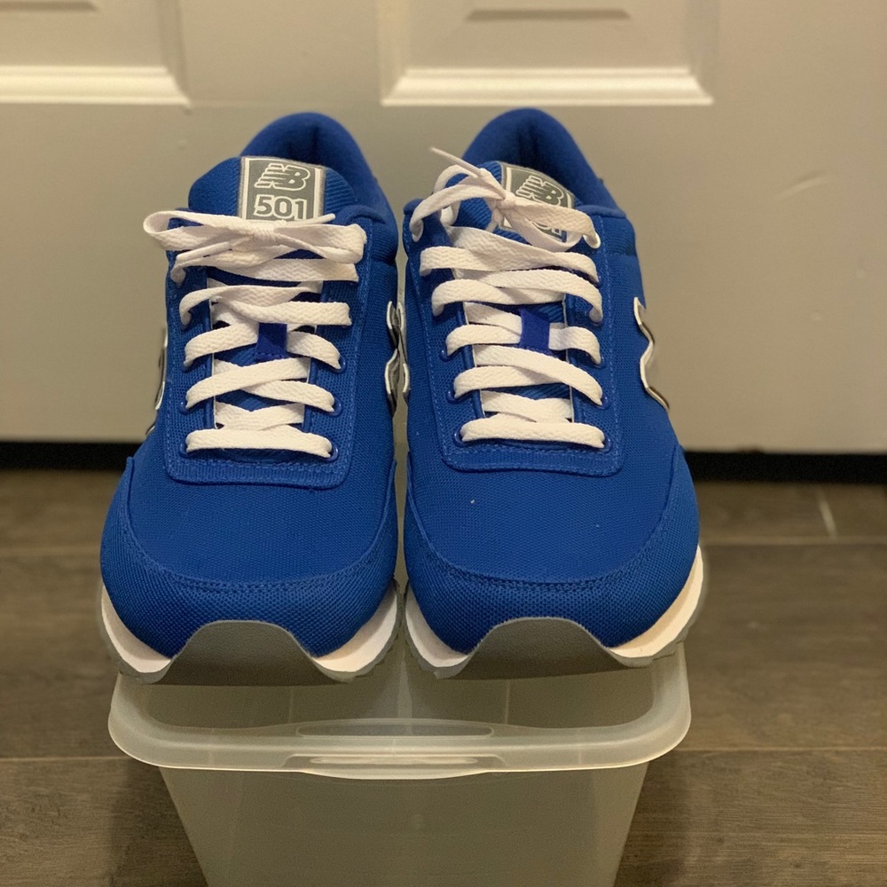 NB Sneakers